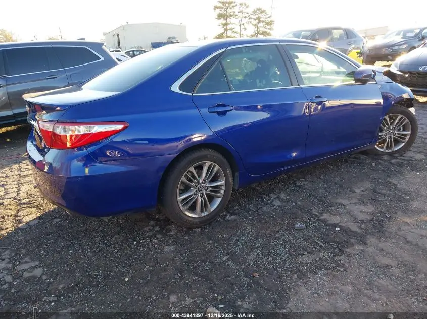 2015 TOYOTA CAMRY SE