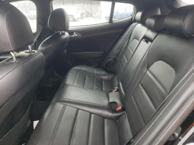 2019 KIA STINGER GT2  