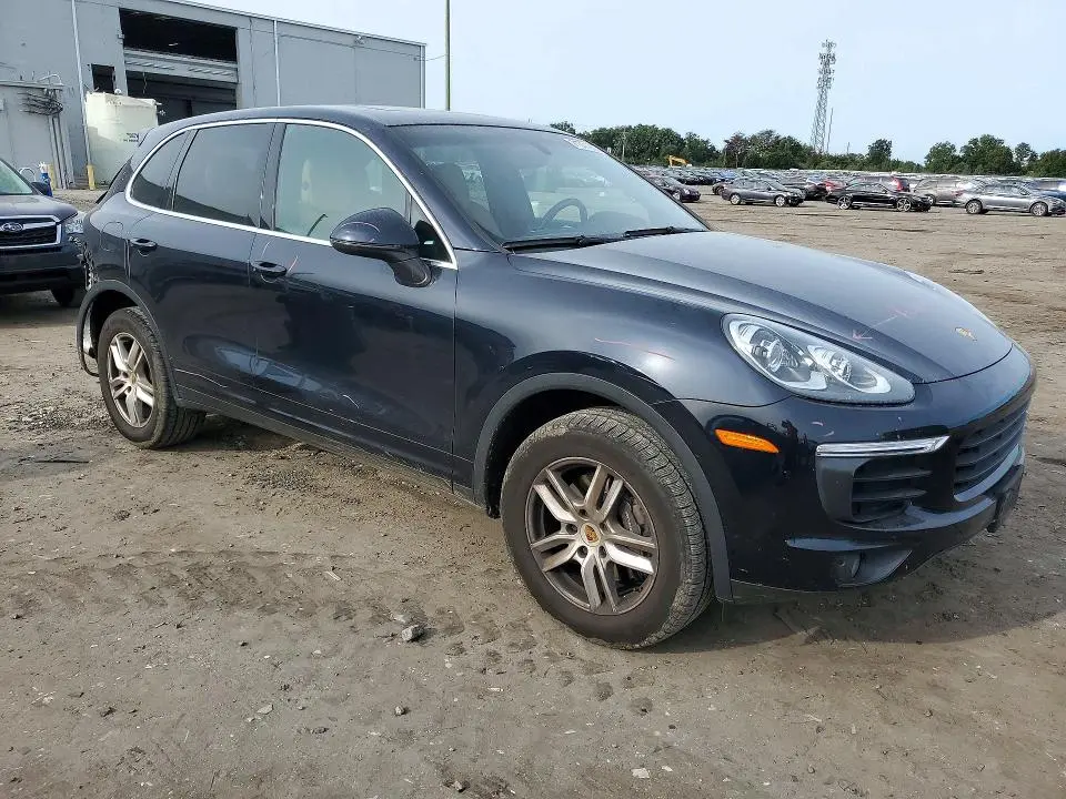 2016 PORSCHE CAYENNE   
