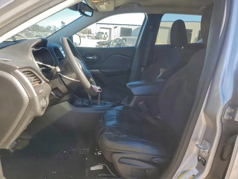 2021 JEEP CHEROKEE LATITUDE  