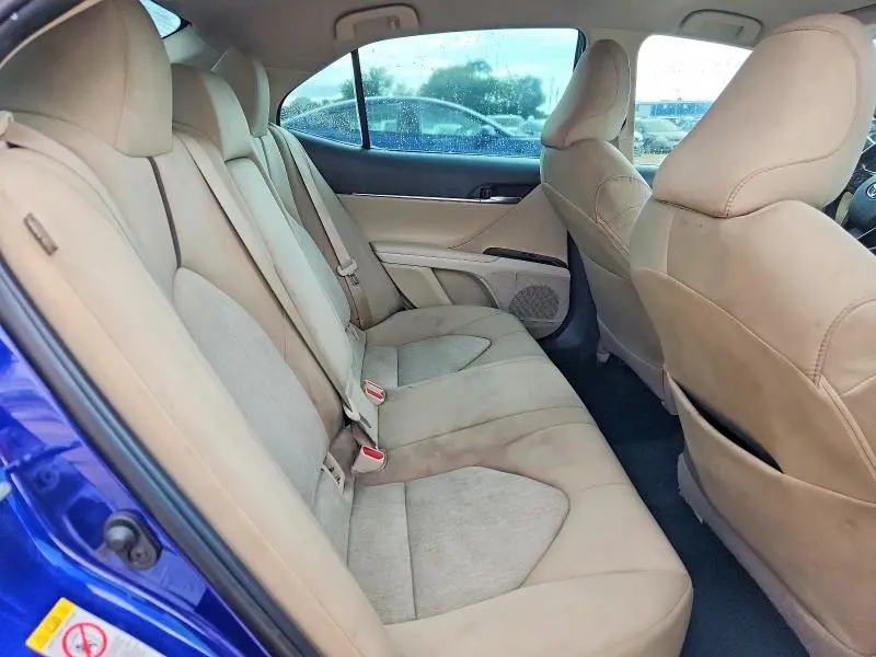 2018 TOYOTA CAMRY LE  