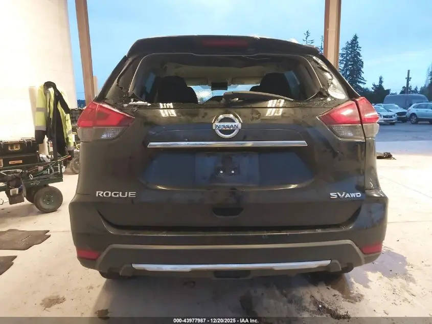 2018 NISSAN ROGUE SV