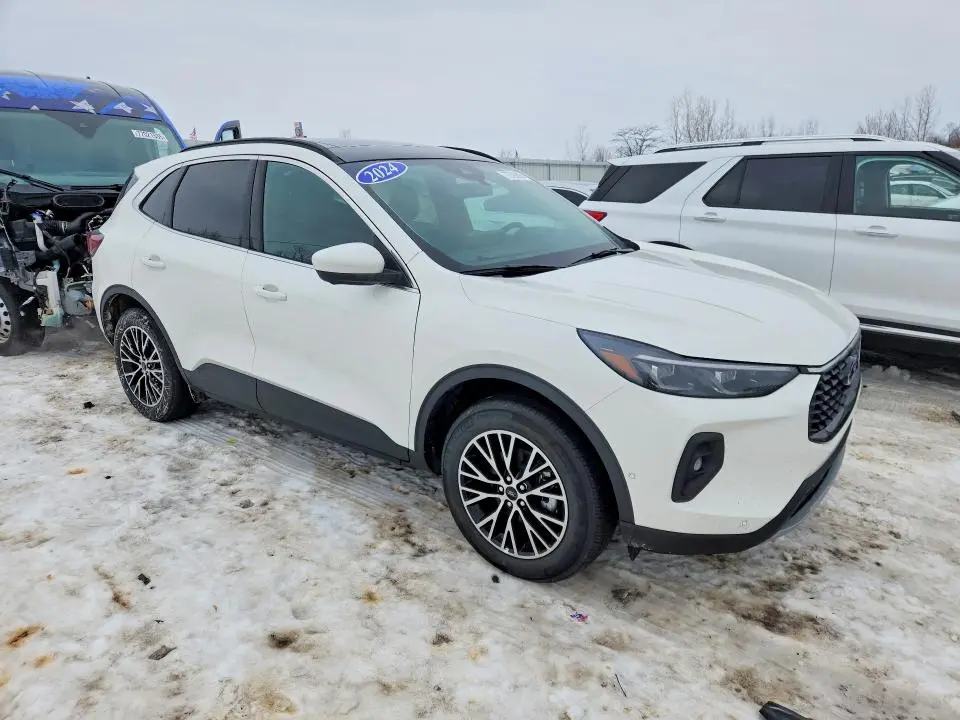 2024 FORD ESCAPE   