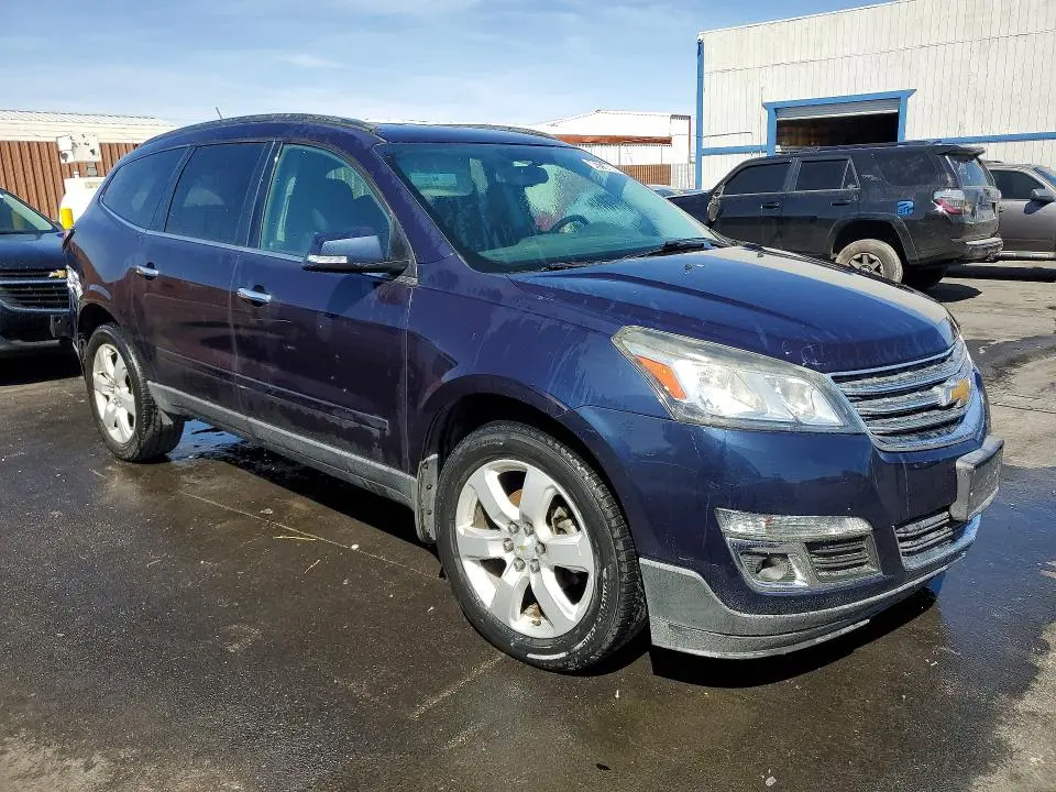 2017 CHEVROLET TRAVERSE LT  