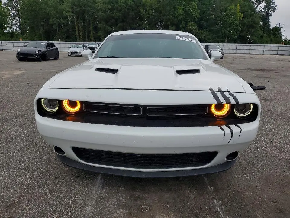 2020 DODGE CHALLENGER SXT  
