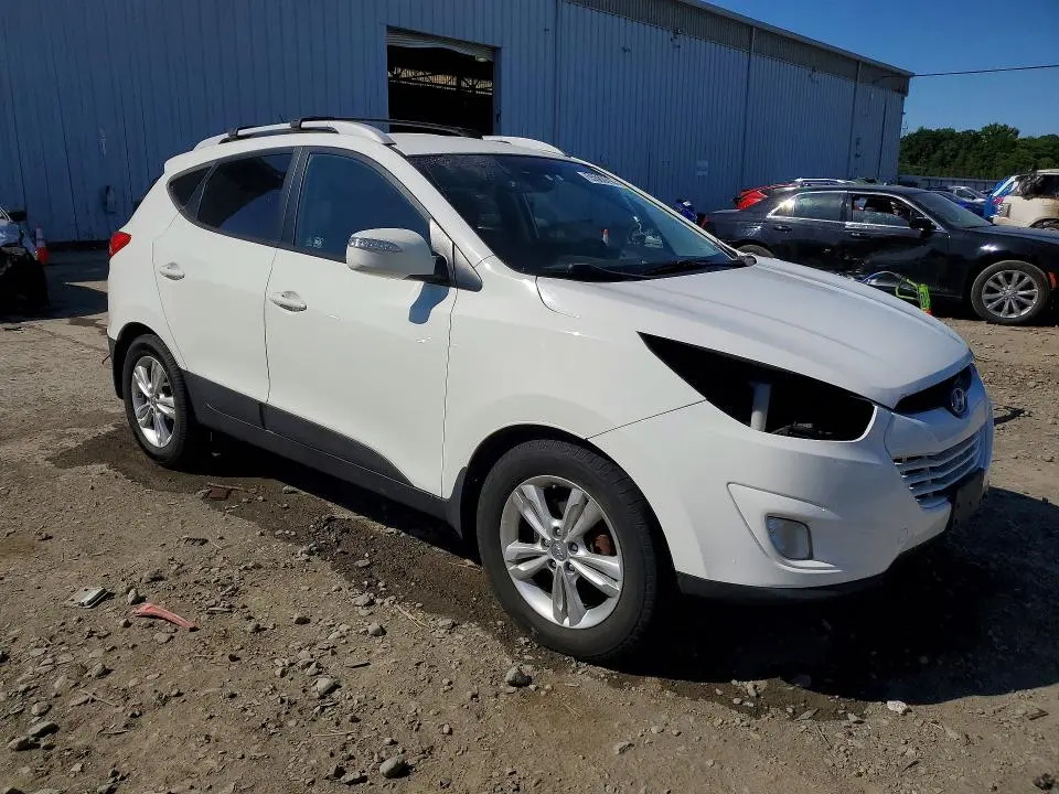 2013 HYUNDAI TUCSON GLS  