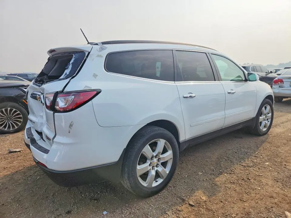 2017 CHEVROLET TRAVERSE LT  