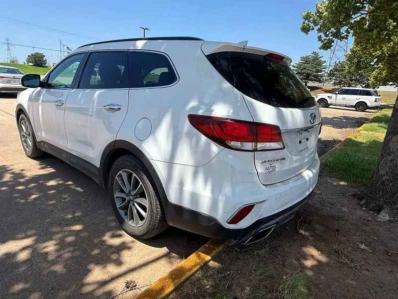 2017 HYUNDAI SANTA FE SE  