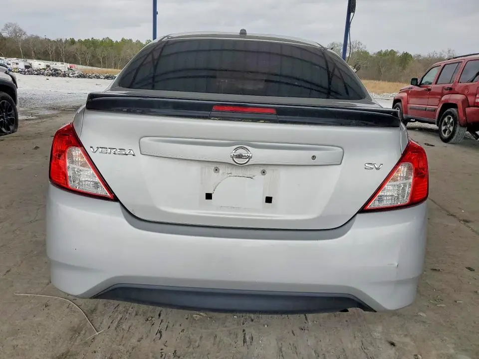 2018 NISSAN VERSA S  