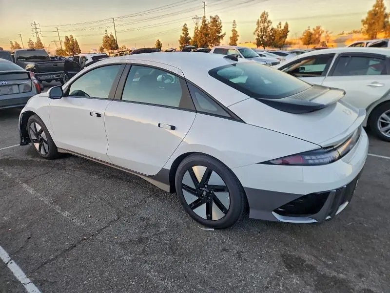 2025 HYUNDAI IONIQ 6 SE  