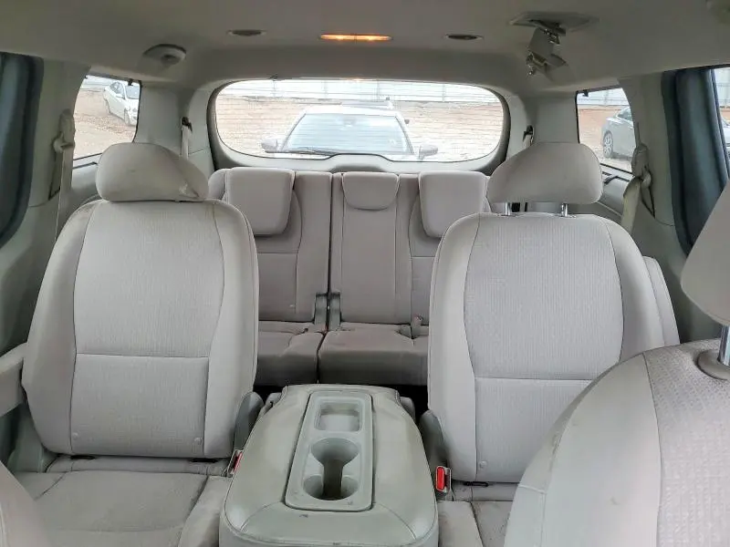 2016 KIA SEDONA LX  