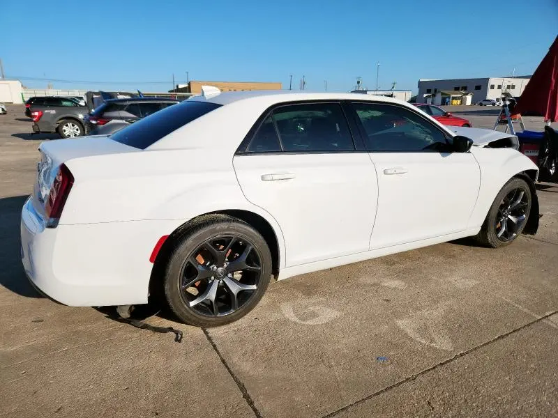 2023 CHRYSLER 300 TOURING  