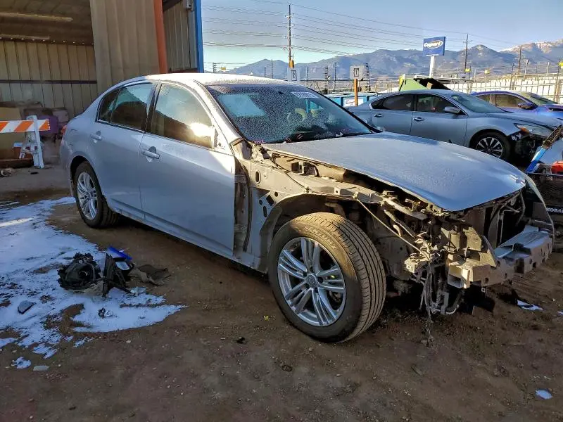 2013 INFINITI G37   