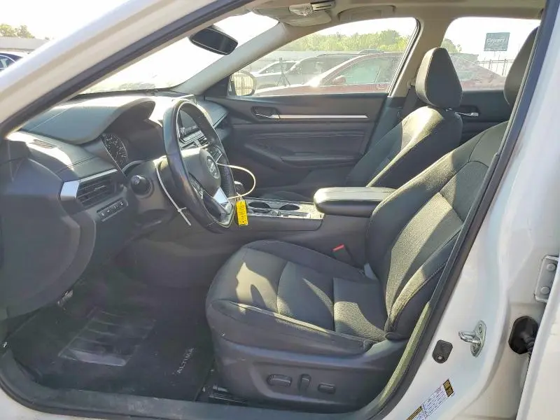 2019 NISSAN ALTIMA SV  