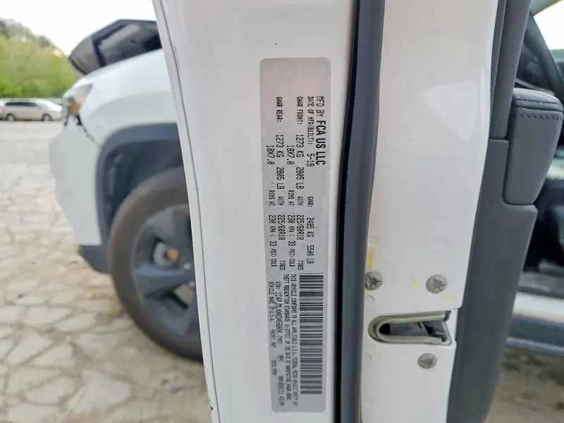 2019 JEEP CHEROKEE LATITUDE PLUS  