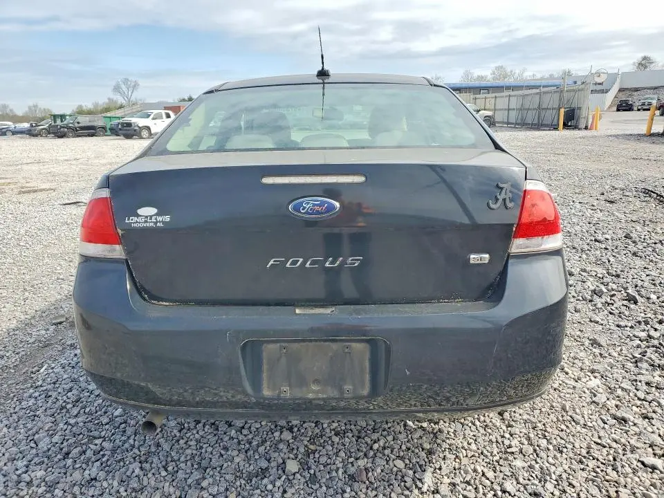 2010 FORD FOCUS SE  