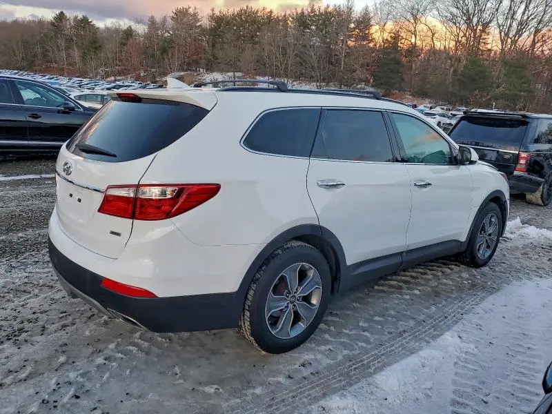 2016 HYUNDAI SANTA FE SE  