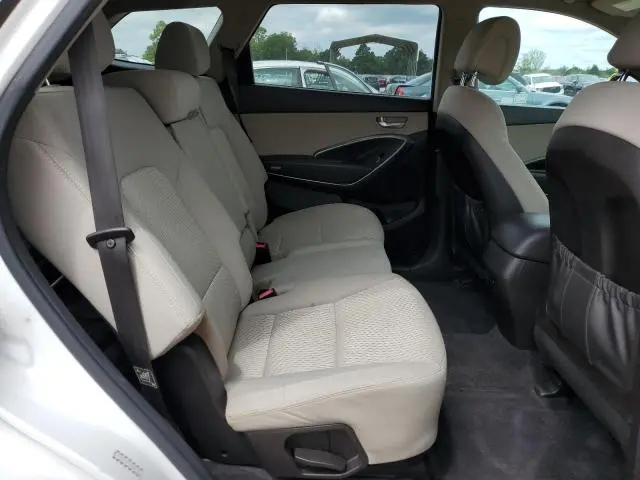 2018 HYUNDAI SANTA FE SE  