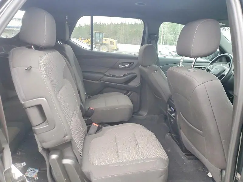 2023 CHEVROLET TRAVERSE LT  