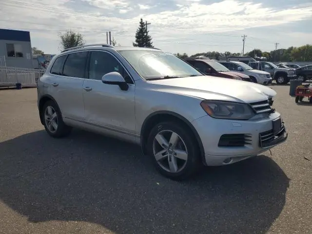 2012 VOLKSWAGEN TOUAREG V6 TDI  