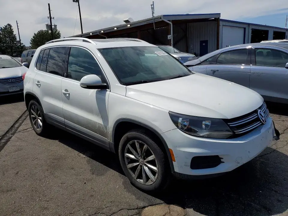2017 VOLKSWAGEN TIGUAN WOLFSBURG  