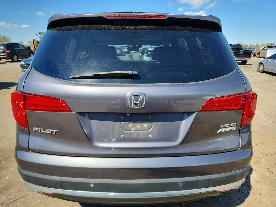 2016 HONDA PILOT TOURING  