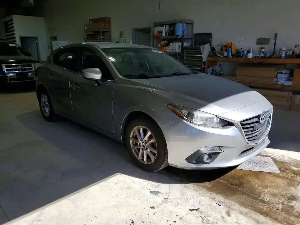 2016 MAZDA 3 TOURING  