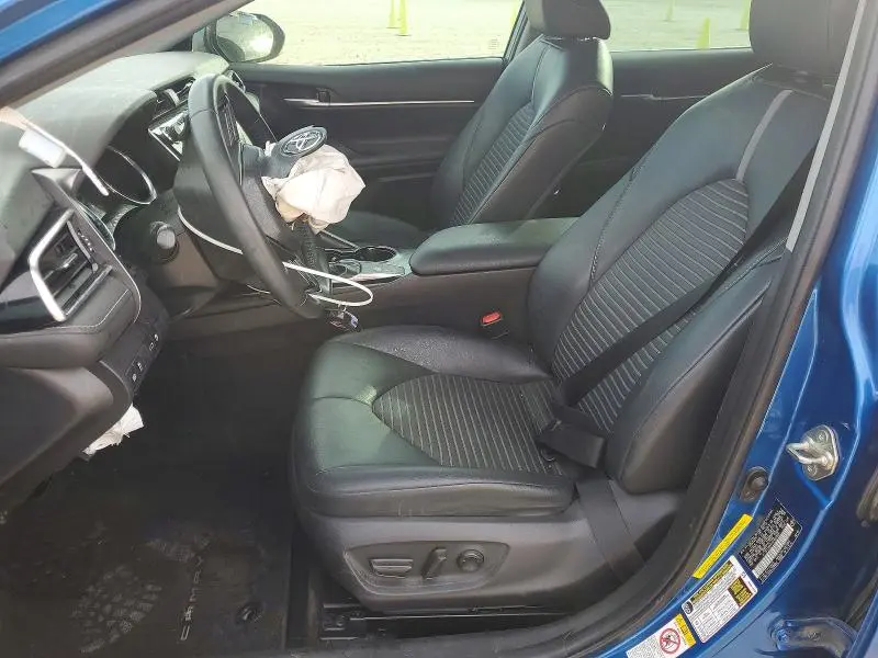 2018 TOYOTA CAMRY   