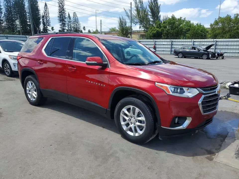2021 CHEVROLET TRAVERSE LT  