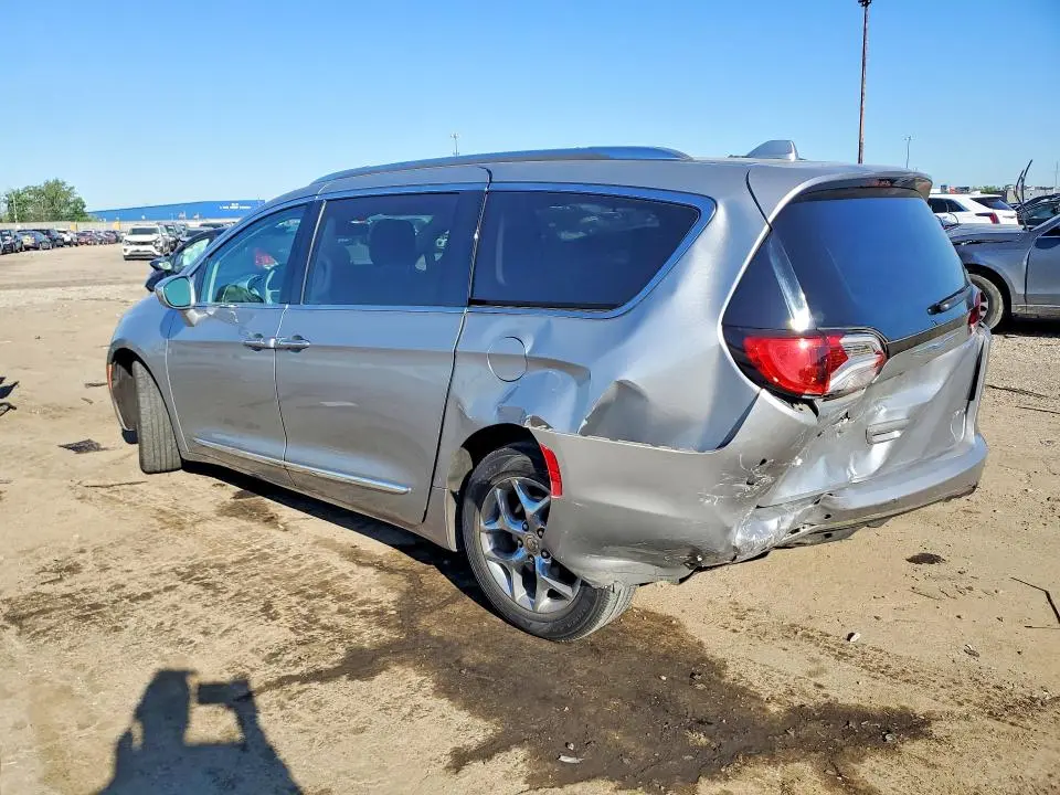 2018 CHRYSLER PACIFICA LIMITED  