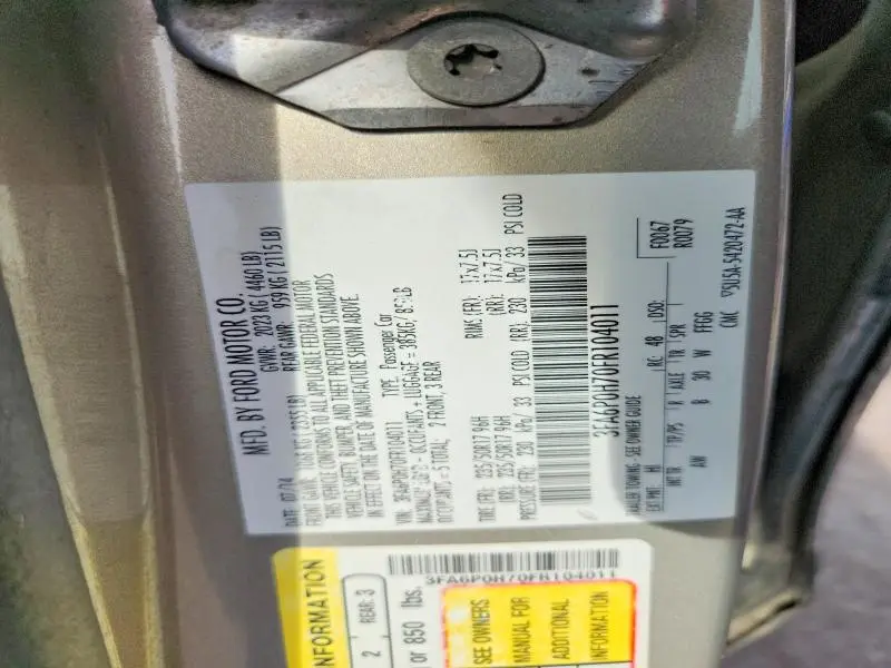 2015 FORD FUSION SE  