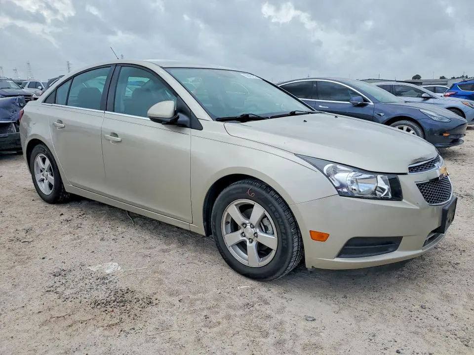 2014 CHEVROLET CRUZE LT  