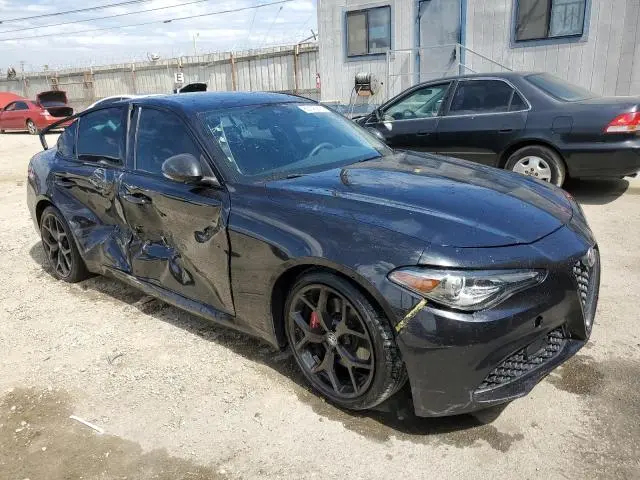 2020 ALFA ROMEO GIULIA   