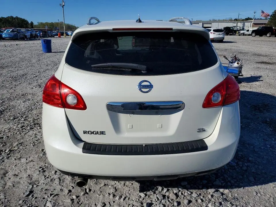 2013 NISSAN ROGUE S  