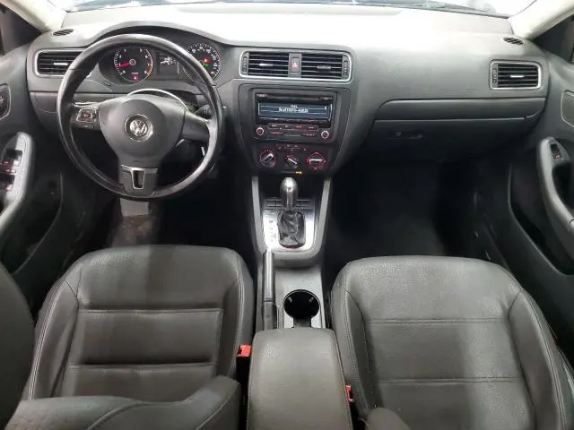 2012 VOLKSWAGEN JETTA SE  