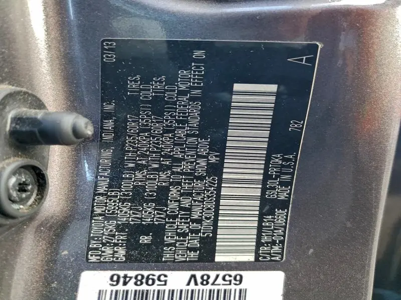 2013 TOYOTA SIENNA   