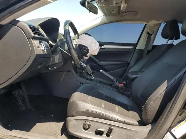 2015 VOLKSWAGEN PASSAT S  