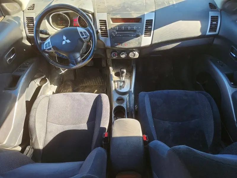2012 MITSUBISHI OUTLANDER ES  