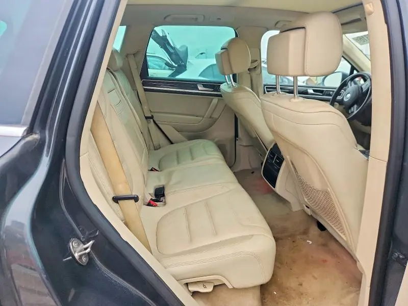 2013 VOLKSWAGEN TOUAREG V6 TDI  