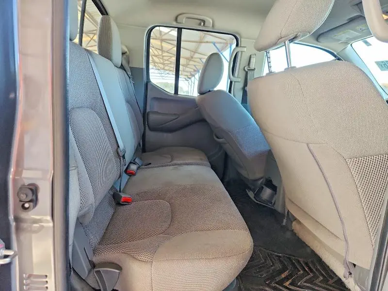 2021 NISSAN FRONTIER SV  