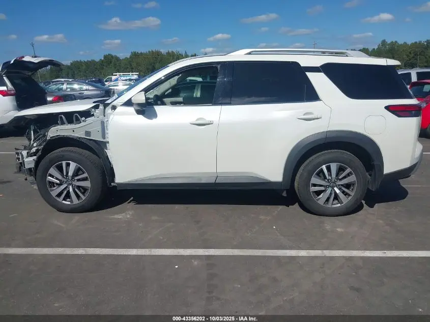 2022 NISSAN PATHFINDER SL 4WD
