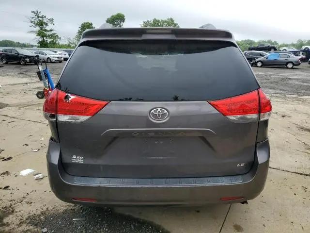 2011 TOYOTA SIENNA LE  