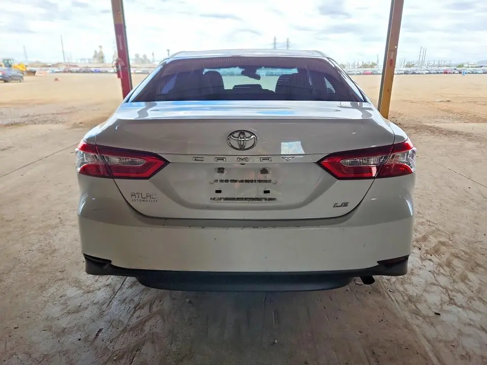 2018 TOYOTA CAMRY LE  
