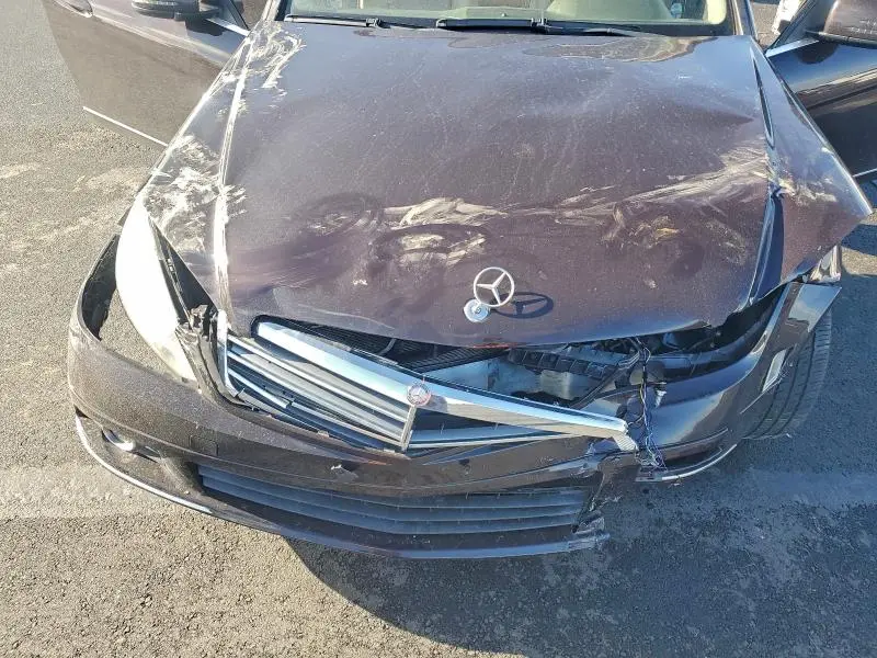 2011 MERCEDES-BENZ C 300  