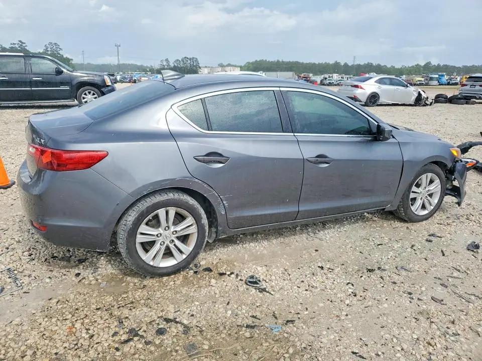 2013 ACURA ILX 20  