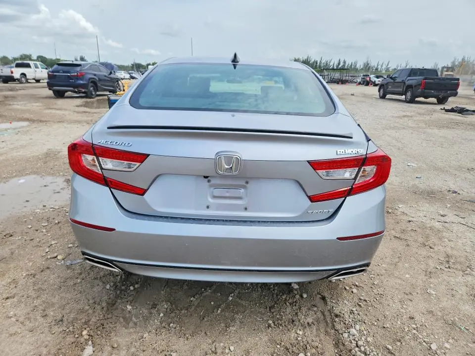 2022 HONDA ACCORD SPORT  