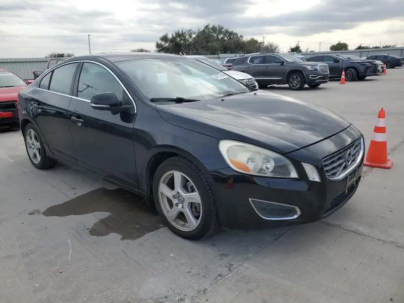 2012 VOLVO S60 T5  