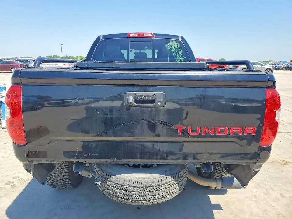 2016 TOYOTA TUNDRA SR5  