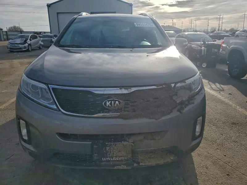2014 KIA SORENTO LX  