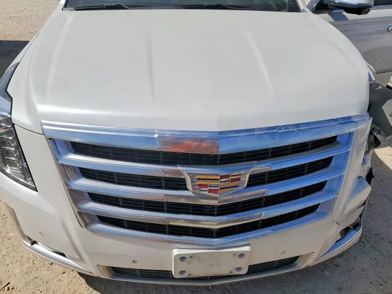 2016 CADILLAC ESCALADE LUXURY  